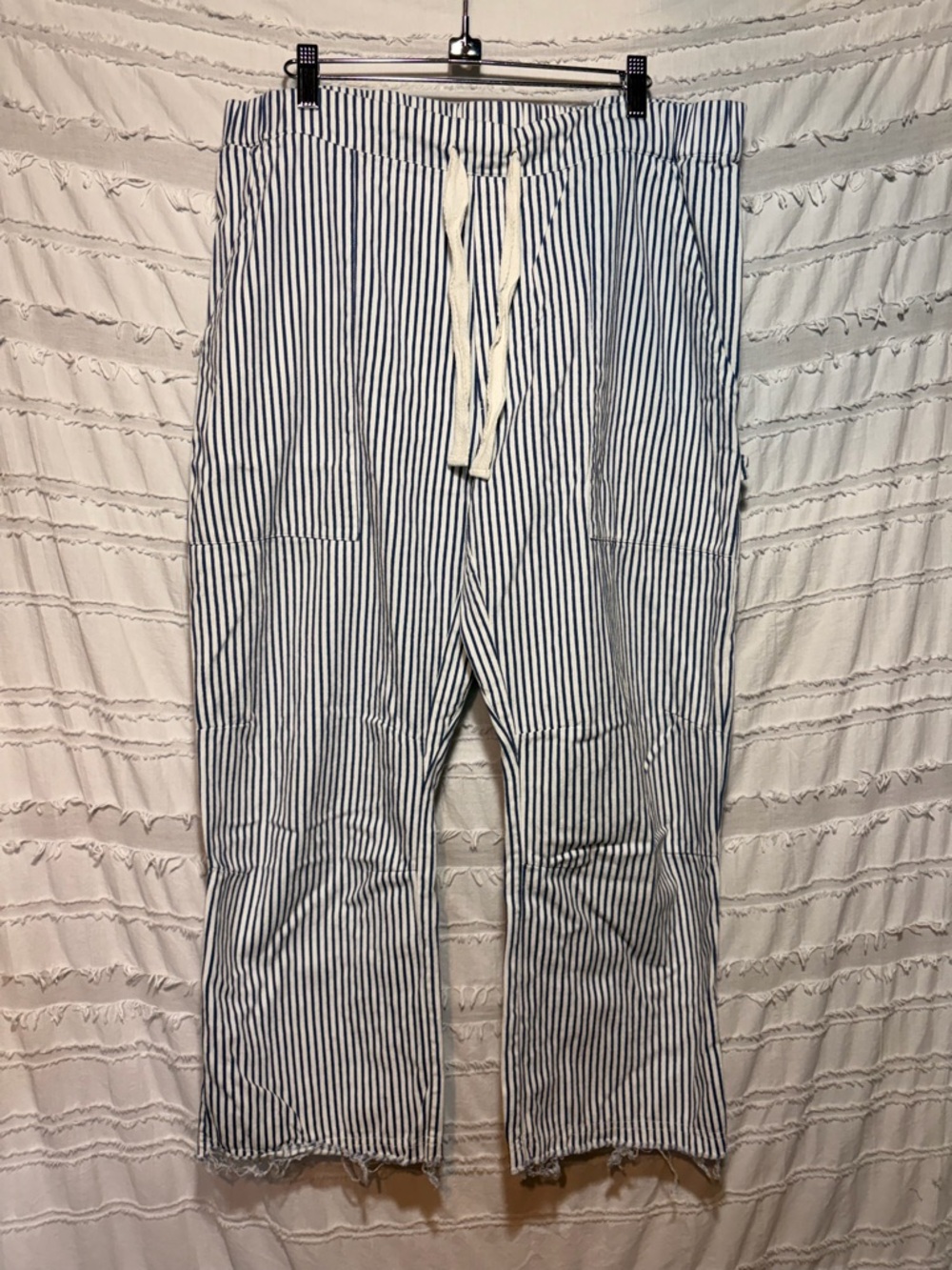 Emerson Fry Love, Tomas striped pants